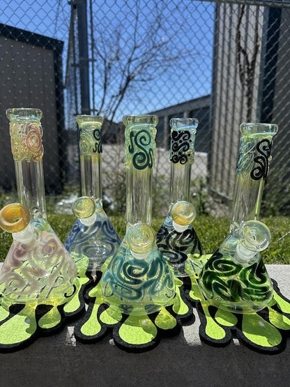 MJHoG 9" Flower Beaker - Squiggle Tech