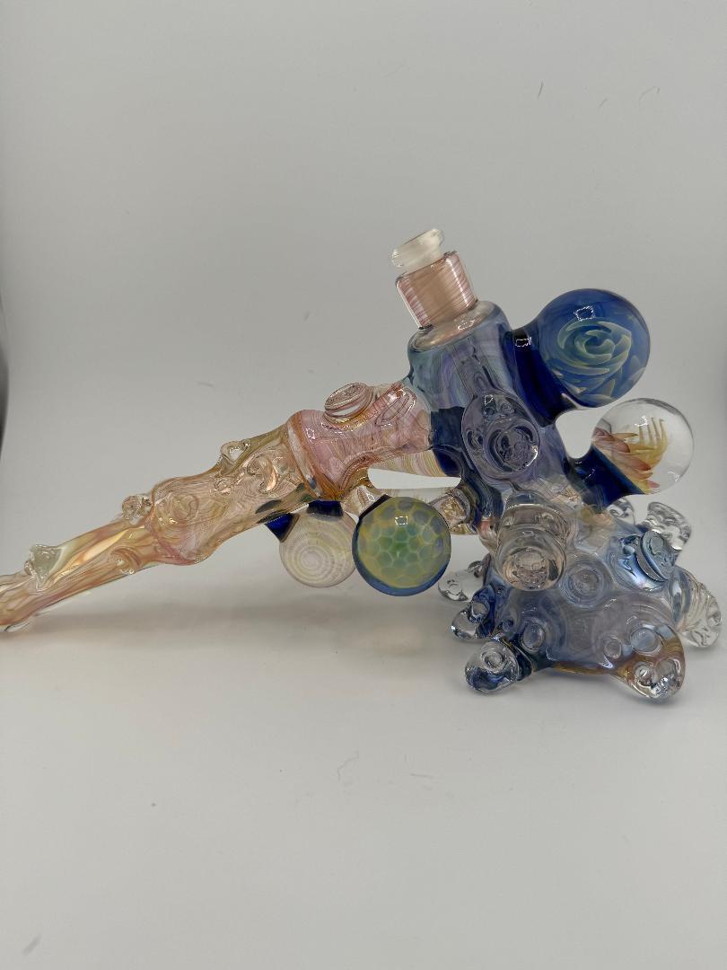 Brando Glass Large Format Fumed Hammer with colorful artistic details and 10mm joint at 90° angle.
