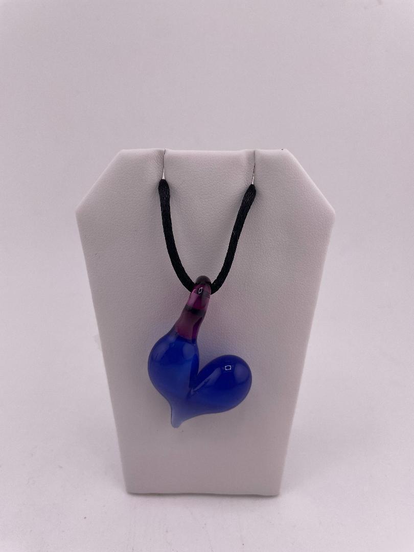 Kt Scissor Baby Glass Pendant - Hearts