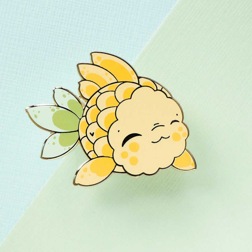 Evy Benita Pin - Flower Fish