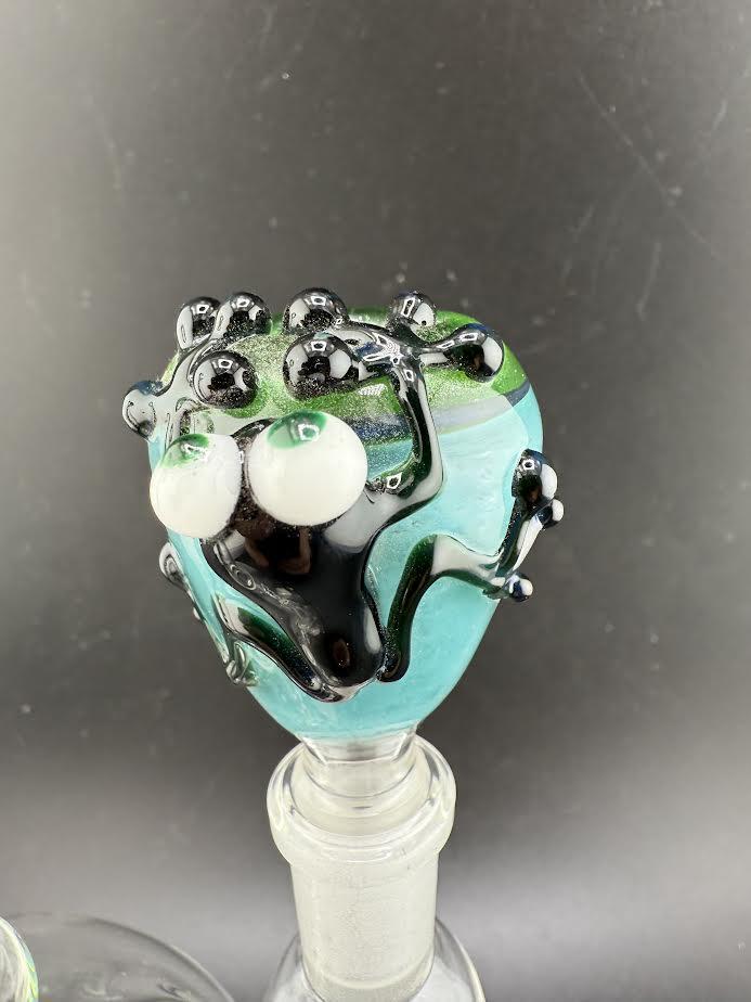 Crondo Glass Frog Slide 14mm with vibrant colorwork and unique frog design, perfect for glass collections.
