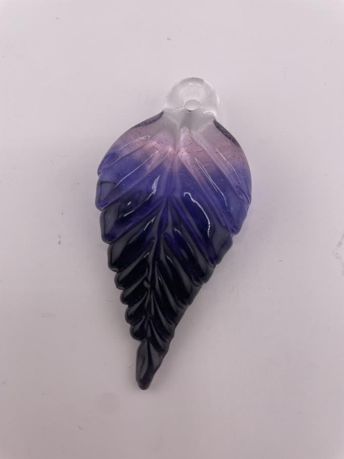 Madelyn Glass Pendant - Leaf