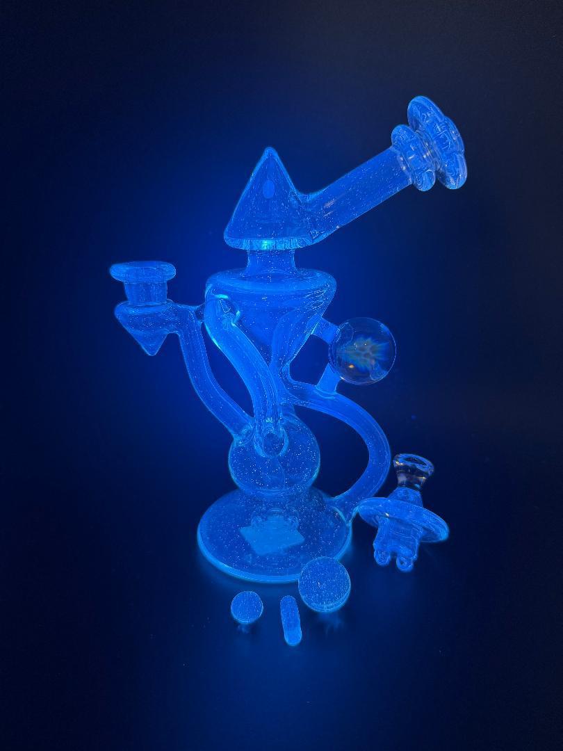Mank Glass UV Bluev Recycler 10mm 90° w/ Spinner cap and Slurper Set