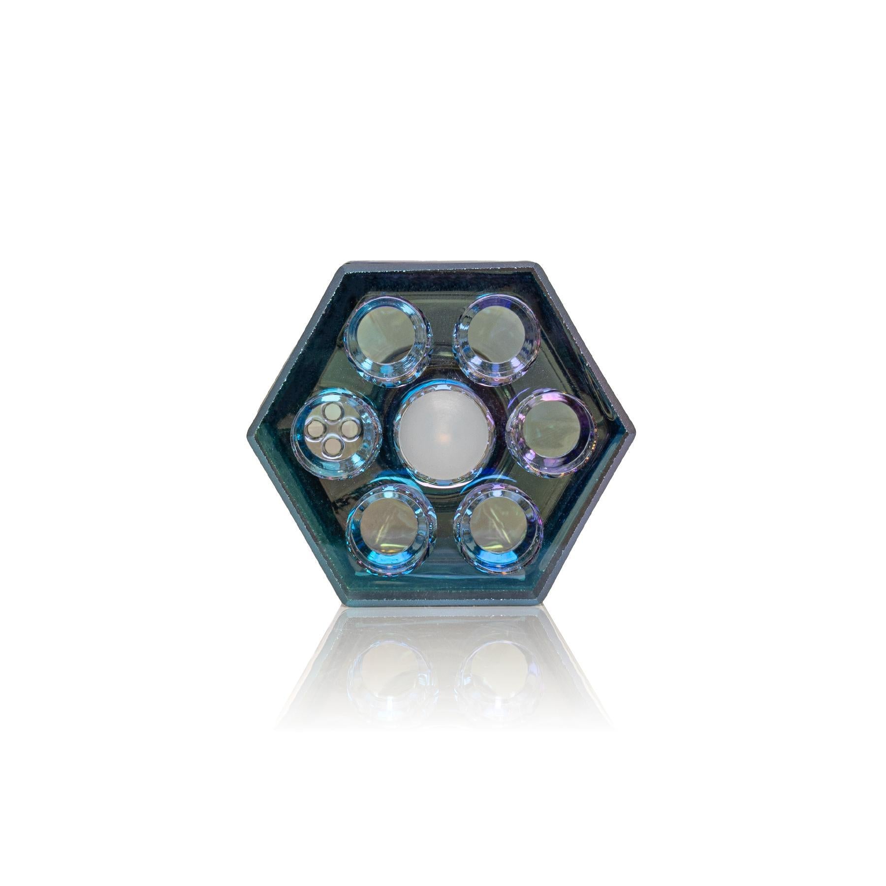 Red Eye Tech 14mm Bowl - Revolution V2 ( Coming Soon ) in hexagonal shape with six chambers for optimal airflow.