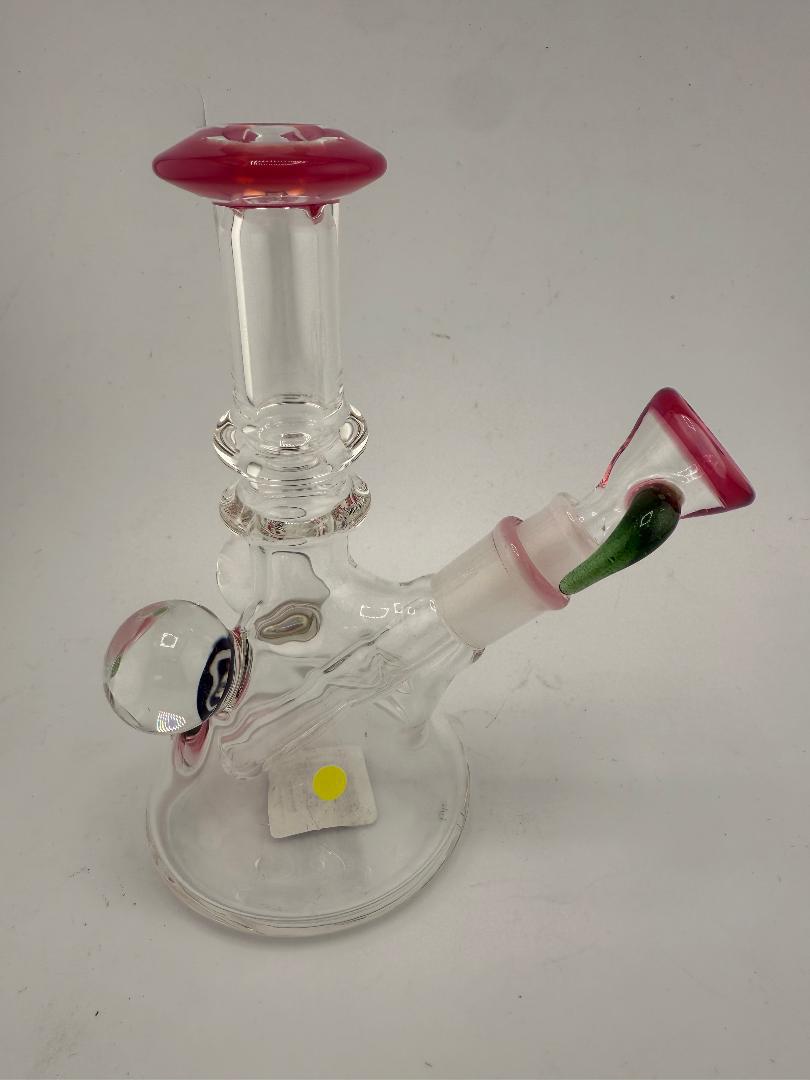 Lylo Glass Color Accent Mini Beaker 10mm showcasing intricate design and vibrant color accents, perfect for concentrates and herbs.
