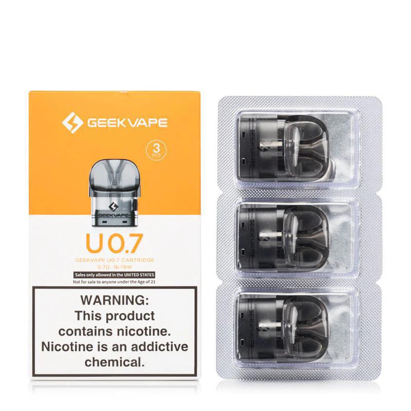 GeekVape U Series Pods packaging with three refillable pods, featuring warning label about nicotine addiction.