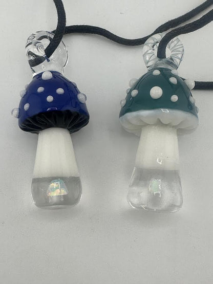Crondo Glass Pendant - Mushroom with Encased Opal