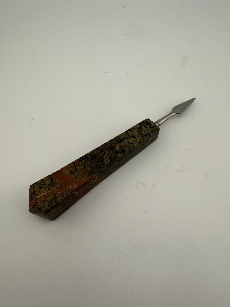 Stone Cold Creations 3" Dab Tool – Handcrafted stone tool for precision dabbing, showcasing unique textures and colors.