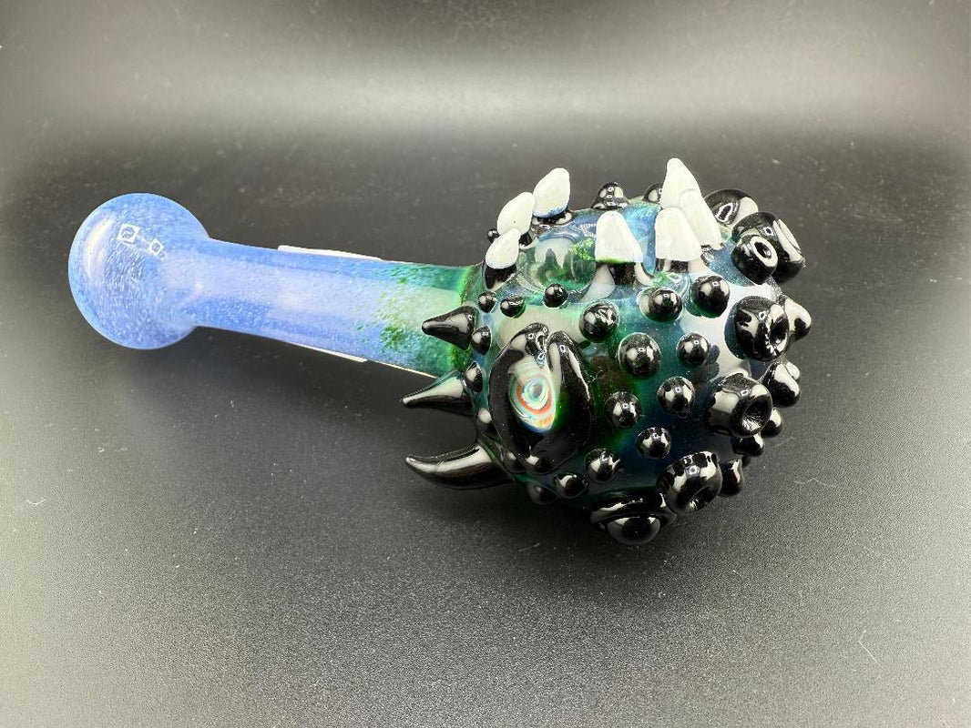 Crondo Glass Eye / Teeth Hand Pipe