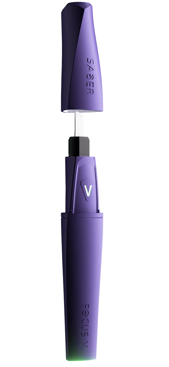 Focus V Saber electronic dab tool in purple, featuring USB-C charge, LED spotlight, and 3 power levels for optimal performance.