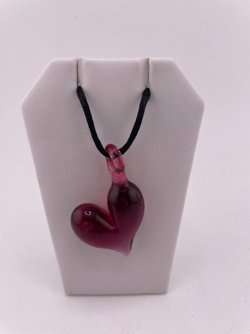 Kt Scissor Baby Glass Pendant - Hearts
