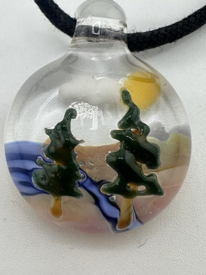 Crondo Glass Pendant - Scenic Scene