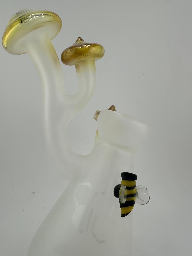 Filla John Glass Flower Bubbler - Mushroom Bee