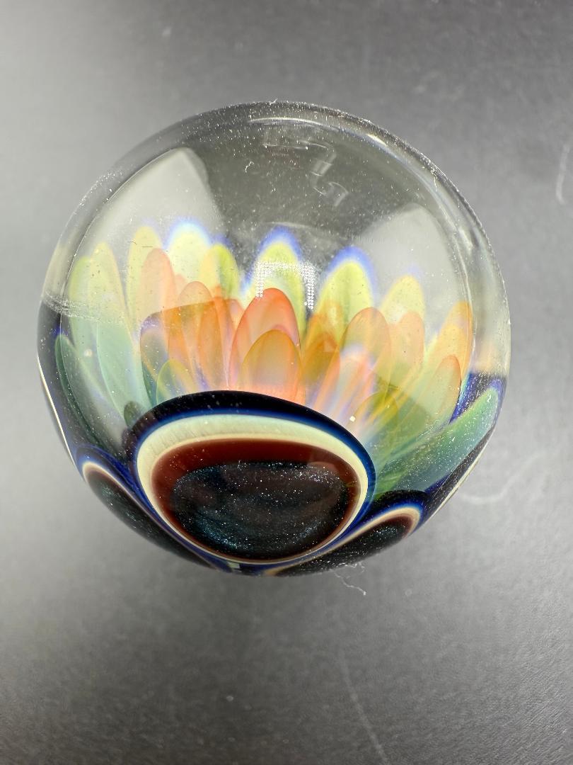 McDoogIe Glass Marble – 34mm Gold Fume Implosion
