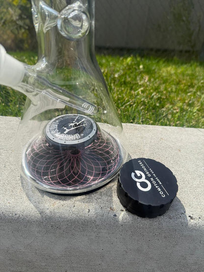 Compton Glass Kickback 17" w/ Built In Ginder