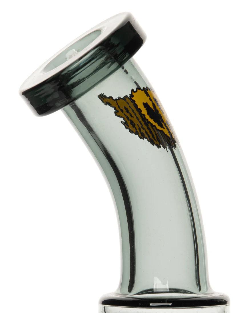 *** Gear Premium x Creature 7.5" Concentrate Rig W/Cap *** Skus and stock need updating