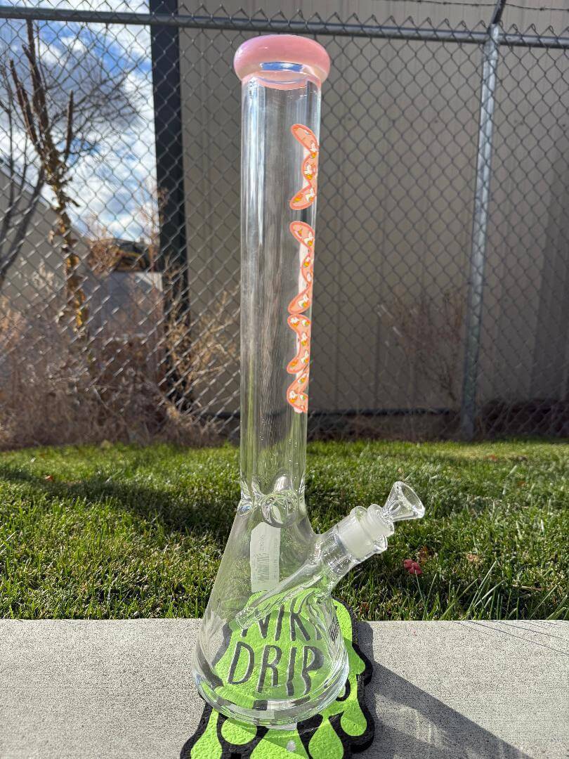 MAV Glass 9mm thick 18" Beaker 14mm 45° - Unicorn showcasing its whimsical design and durable construction.