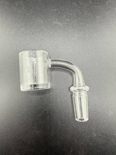 AFM 28mm Thick Bottom Short Bucket Quartz showcasing the clear quartz design with robust structure.