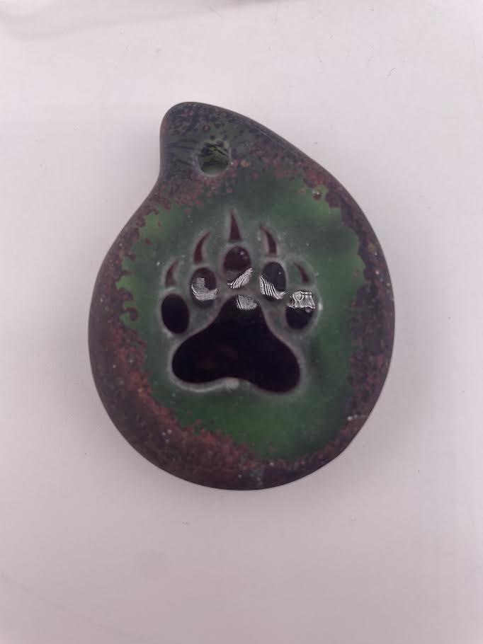 Brando Glass Pendant - Handcrafted Nature & Wildlife Collection