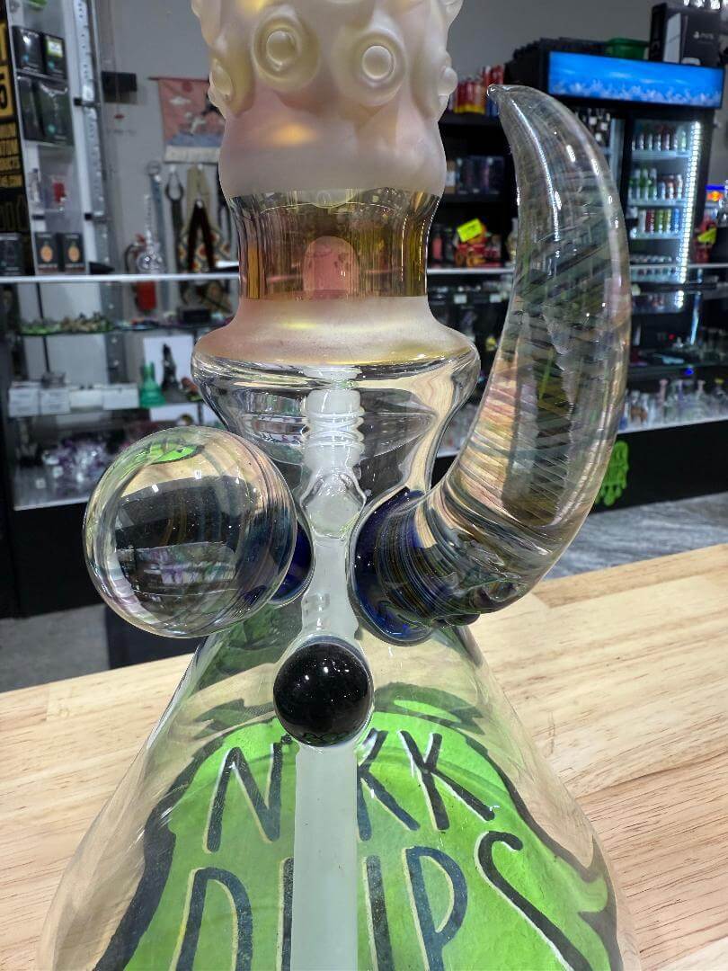 Brando Glass Flower Beaker - Sandblasted & Fumed Elk Forest Scene 14mm 45° featuring unique glass details.