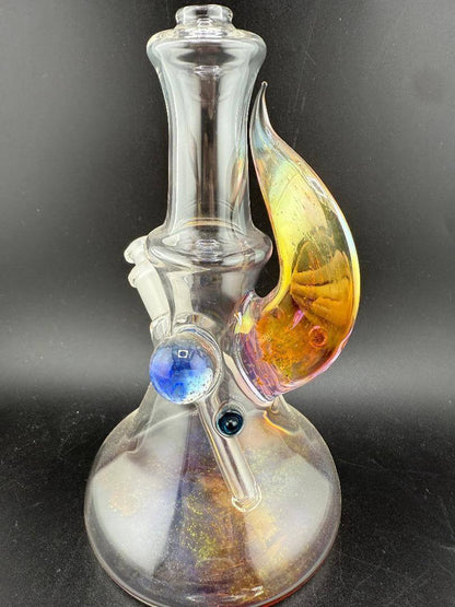 Brando Glass Mini Beaker - Fumed Bottom & Fumed Horn 10mm 45° showcasing elegant design and colorful fumed accents.