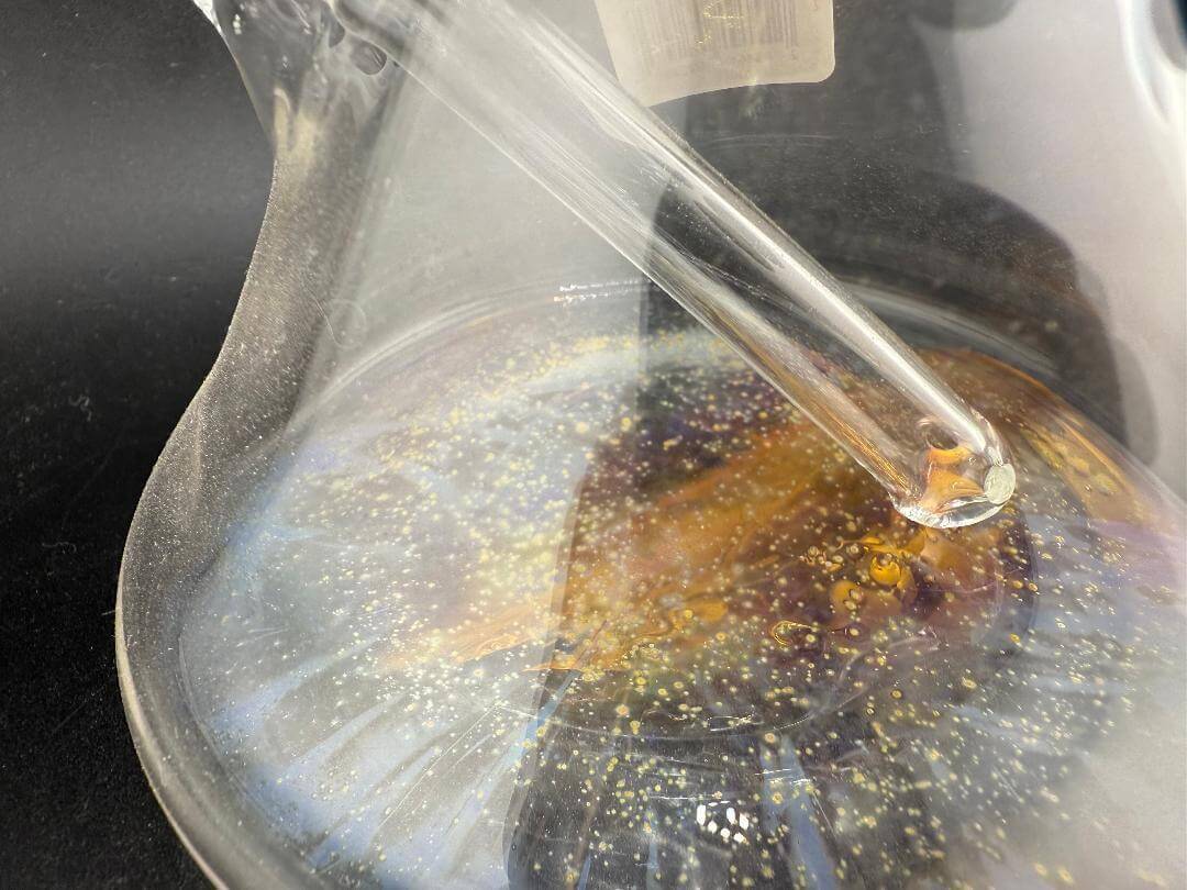 Brando Glass Mini Beaker - Fumed Horn & Fumed Space tech Accents 10mm 45° close-up of the inside showing vibrant colors and details.