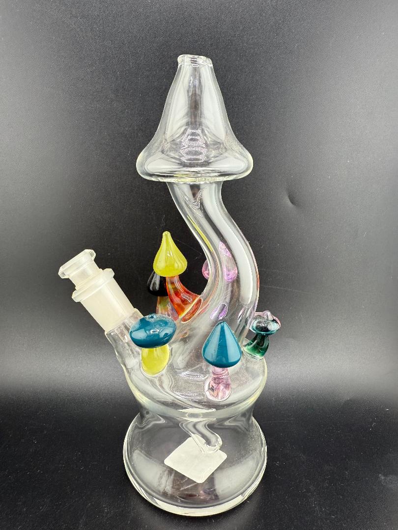 Brando Glass Mushroom Growth on Mushroom Rig 10mm 45° with colorful mushroom accents and clear glass design