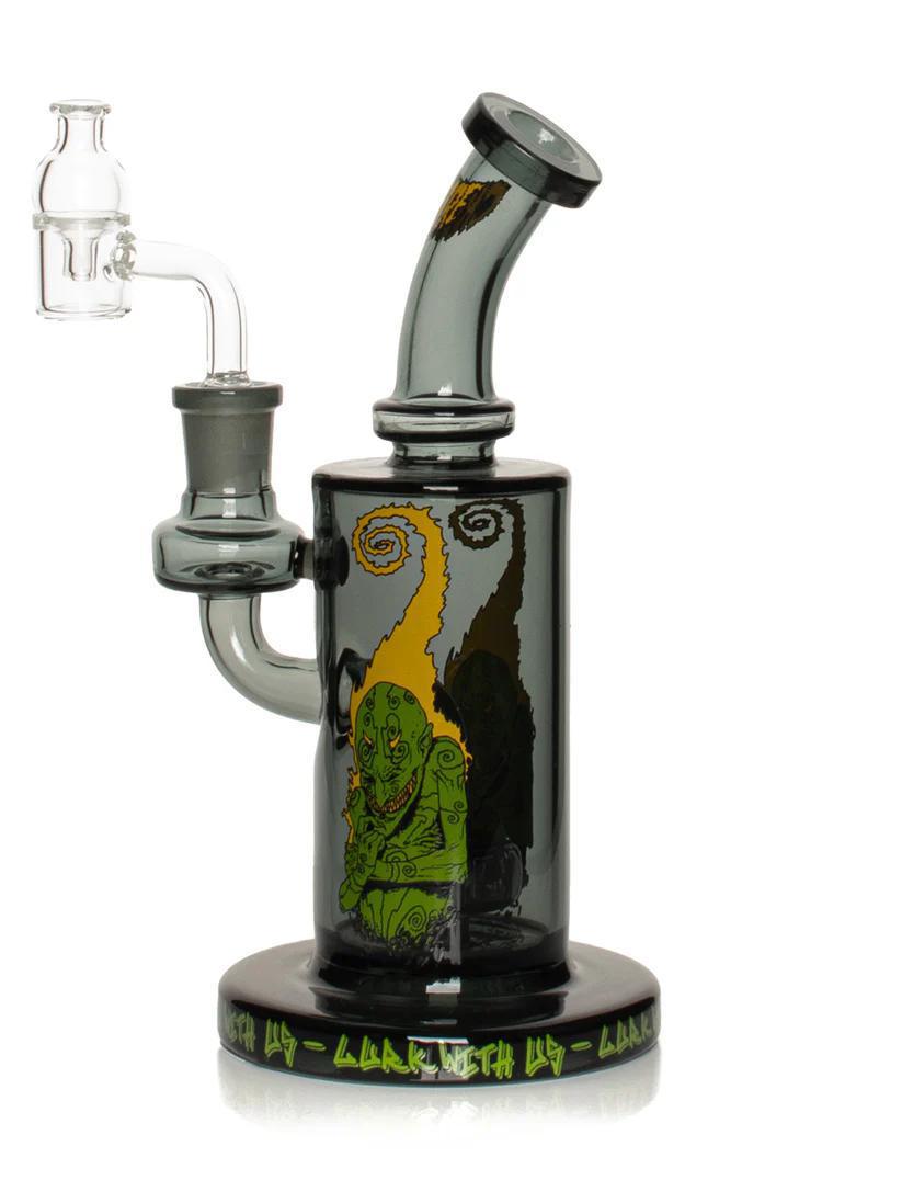 Gear Premium x Creature 7.5" concentrate rig with Goblin design and quartz banger for high-performance dabs.