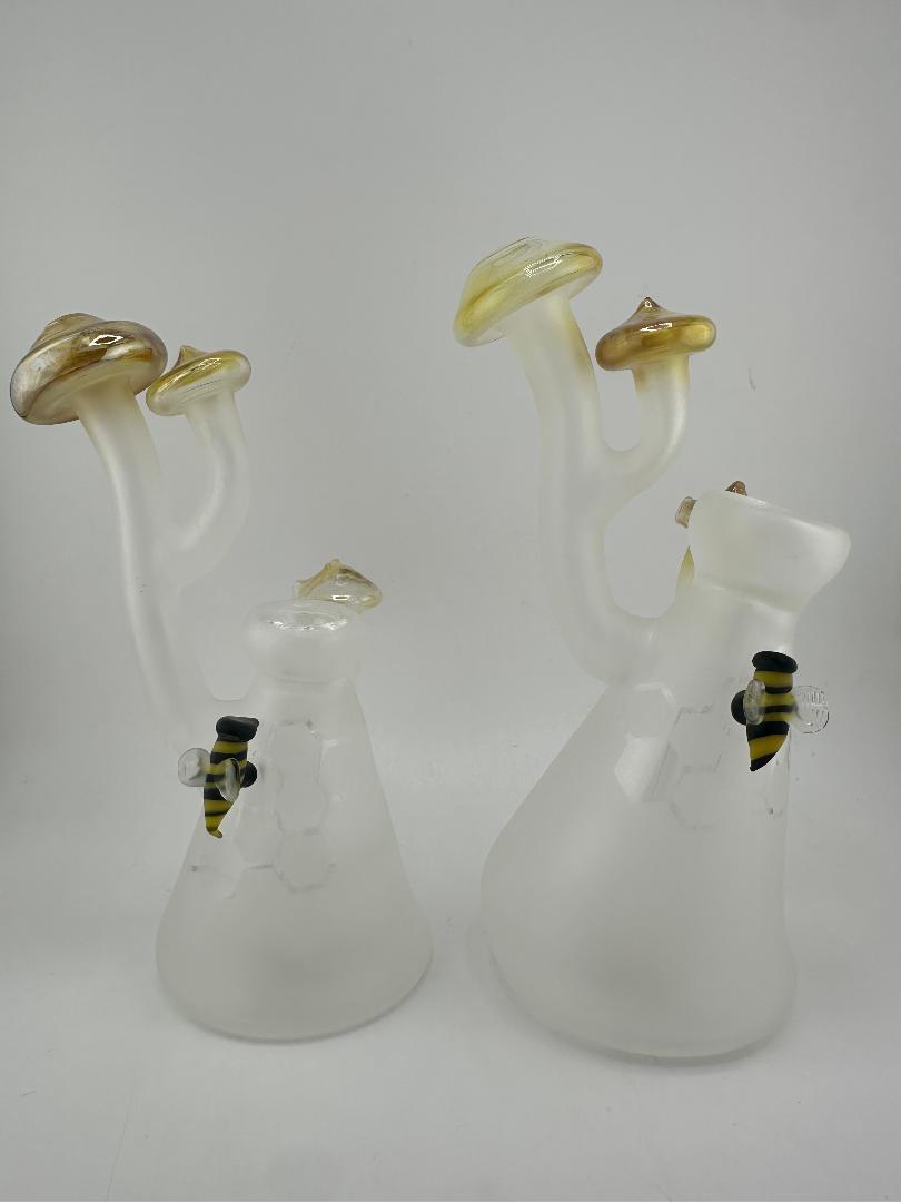 Filla John Glass Flower Bubbler - Mushroom Bee