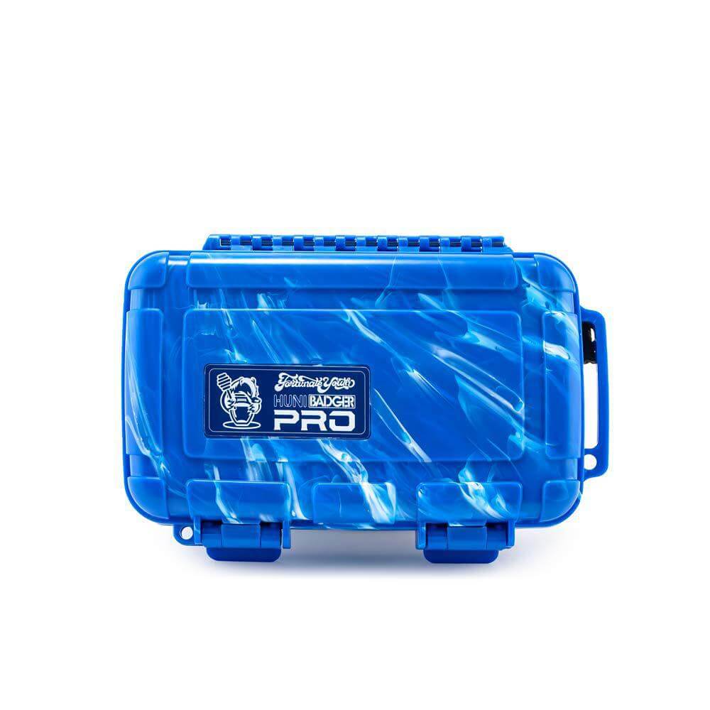 Huni Badger Portable Device Pro blue carrying case with logo, designed for easy transport of herbal extract device.