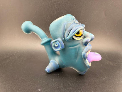 Crondo Face Pipe Sherlock with a unique face design and vibrant colors, perfect for collectors and enthusiasts.