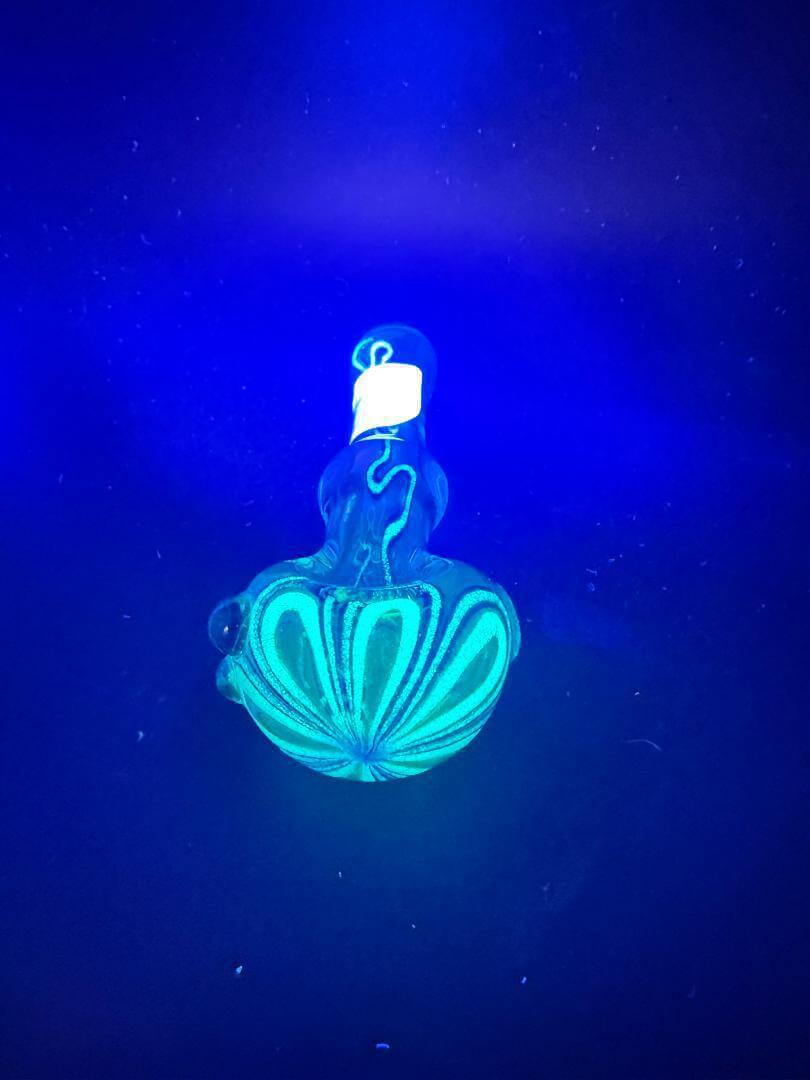 Crondo Glass Hand Pipe - Glow Powder Worked glowing under UV light for a unique display effect.