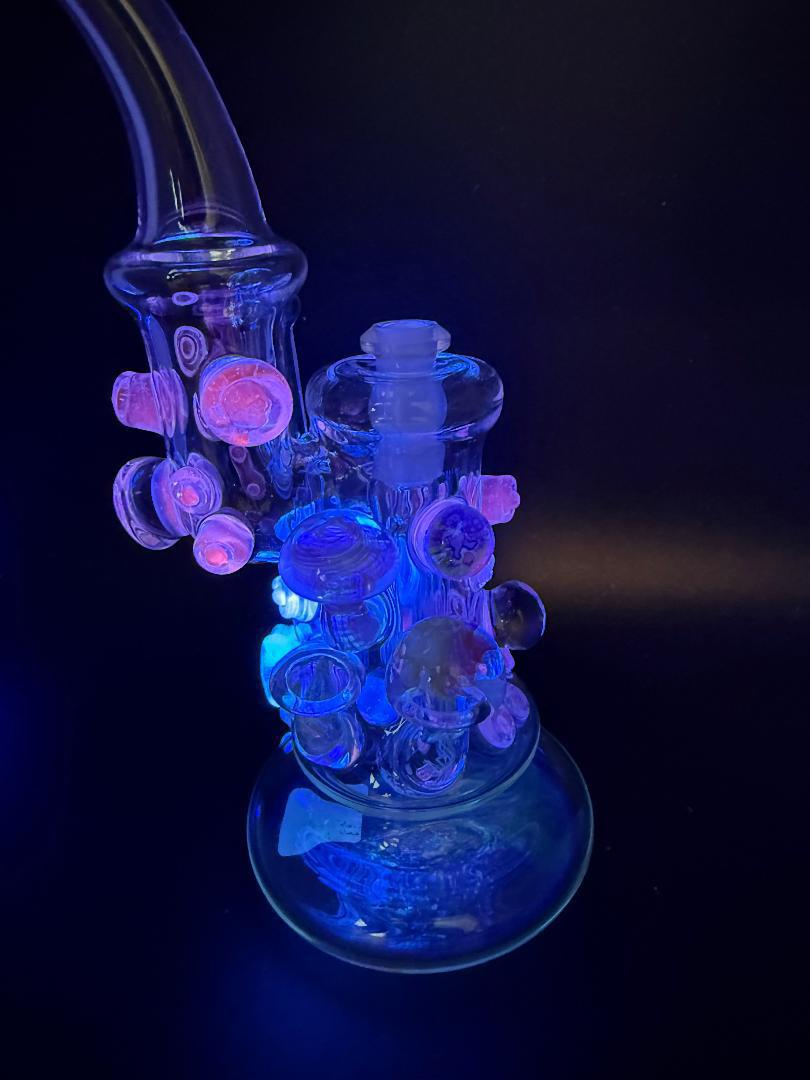 Brando Glass UV Mushroom Grateful Dead Bubbler 10mm 90°