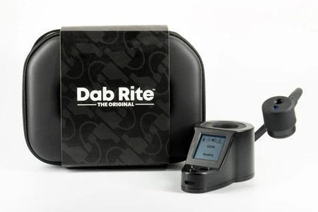 Dab Rite - The Original temperature reader with carrying case for precise dabbing sessions.