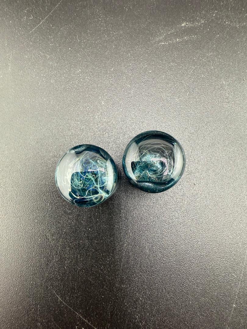 Mop Head Glass Gauges 5/8 inch, artisan-crafted body jewelry with unique blue swirls, perfect for distinctive ear plugs.