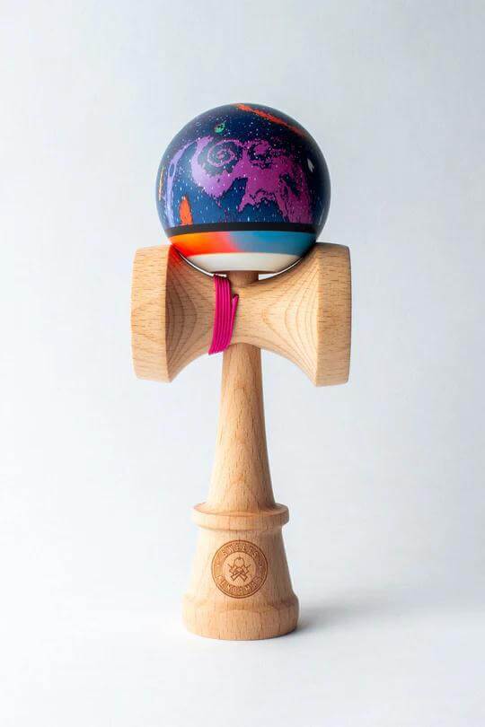 Sweets Kendama CodyGriz Legend with colorful cushion and wooden base, designed for skillful play and creativity.