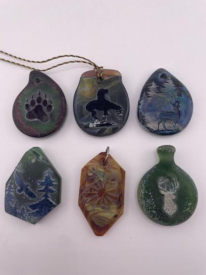 Brando Glass Pendant - Handcrafted Nature & Wildlife Collection