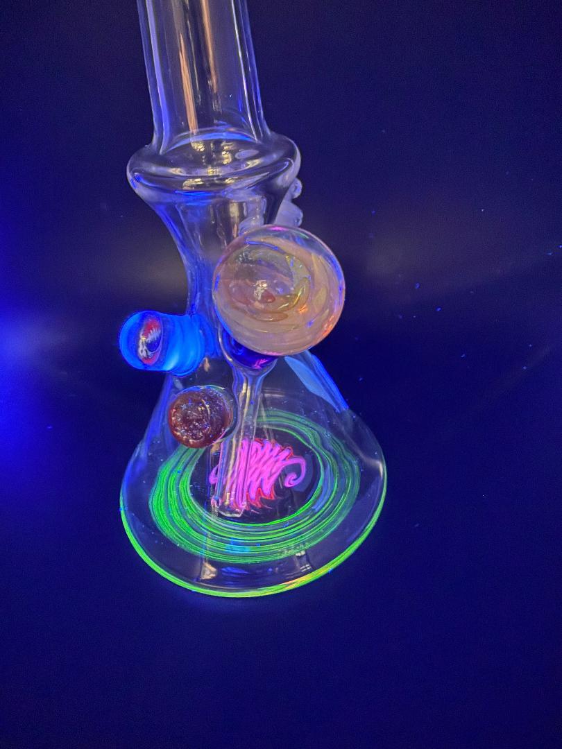 Brando Glass Uv Worked Bottom Beaker w/ Grateful Dead Millies 10mm 45°