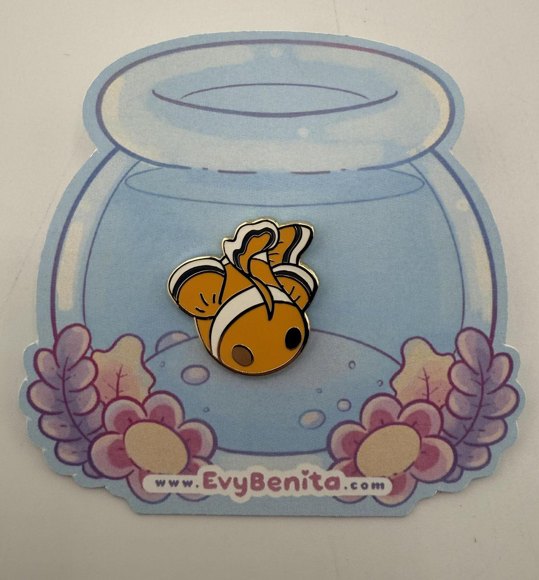 Evy Benita Pin - Clownfish