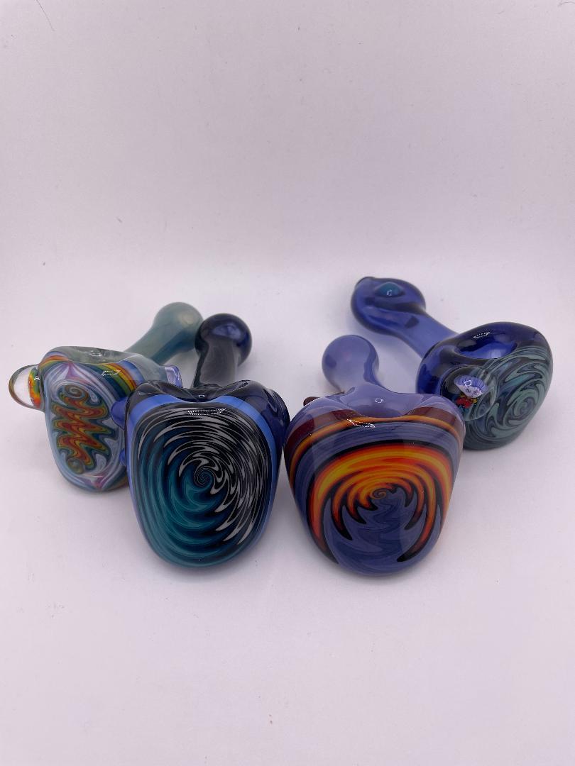 Highgrade Glass Dry Pipe - Solid Color w/ Reversal Wig Wag Cap
