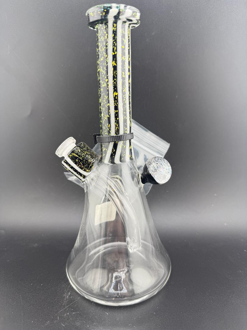 Filla John Glass Dichro Neck Beaker10mm 45° w/ Matching Cap showcased, highlighting its unique design and craftsmanship.