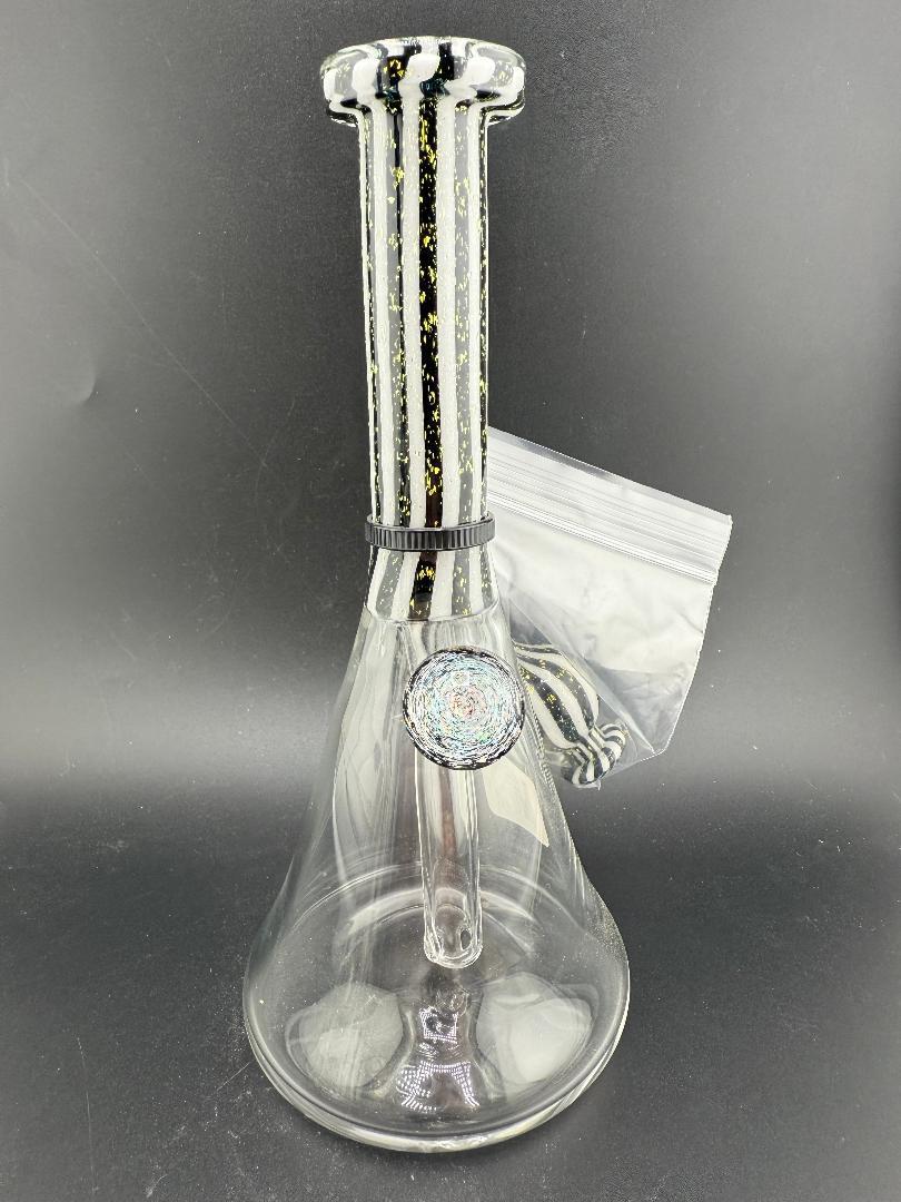 Filla John Glass Dichro Neck Beaker10mm 45° w/ Matching Cap showcased with stunning glasswork and design.