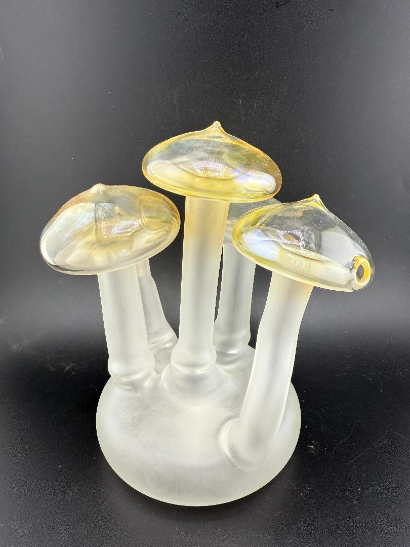 Filla John Glass Mushroom Cluster Rig 10mm 90° featuring intricate hand-blown glass mushrooms, a unique functional art piece.