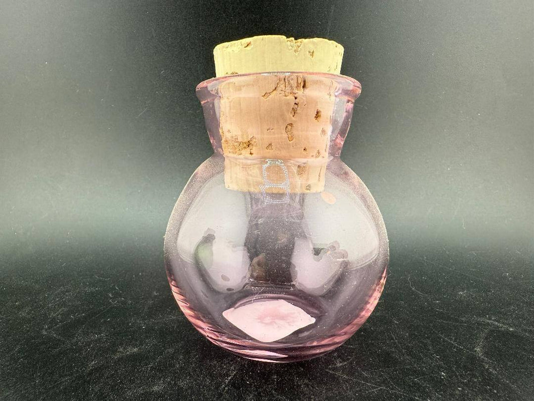 Filla John Glass Round Nug Cork Jars - Stars featuring a handblown glass design with a cork lid.