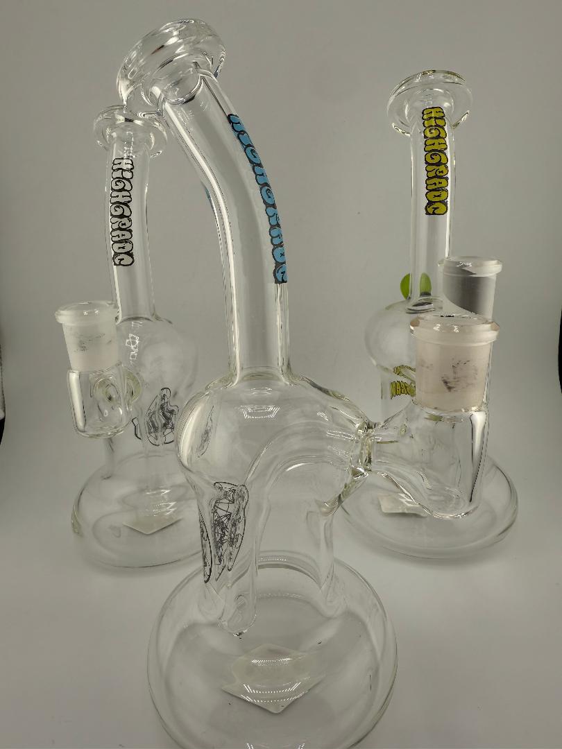 Highgrade Glass Banger Hanger 14mm 90°, handcrafted glass rig in various designs, perfect for dabbing.