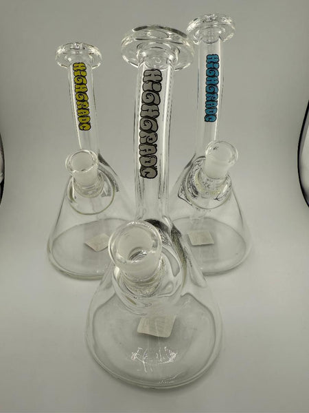 Highgrade Glass Beaker Rig 14mm 90° in multiple colors, showcasing handcrafted design for smooth dabbing experience.