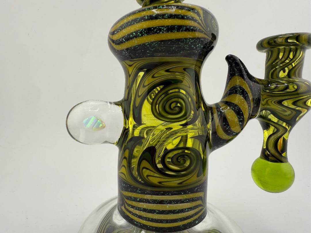 HighGrade Glass Black & Yellow Wig Wag Set 10mm 90° with swirling design and intricate craftsmanship.
