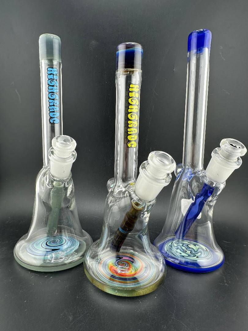 Highgrade Glass Mini Beaker - Color Accented Lip Wrap & Downstem w/ Wig Wag Reversal Bottom 10mm 45°