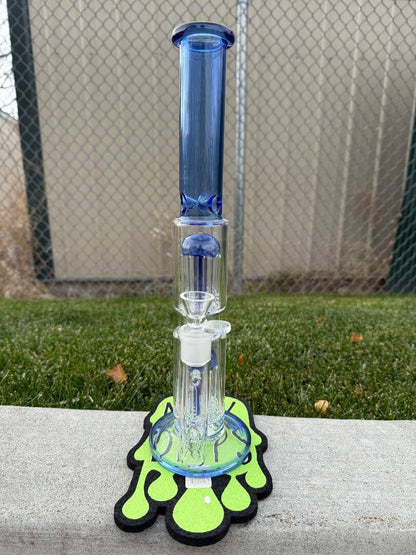 Import 8 Arm To 8 Arm Straight Tube 18mm 90° with blue accents on a green base.