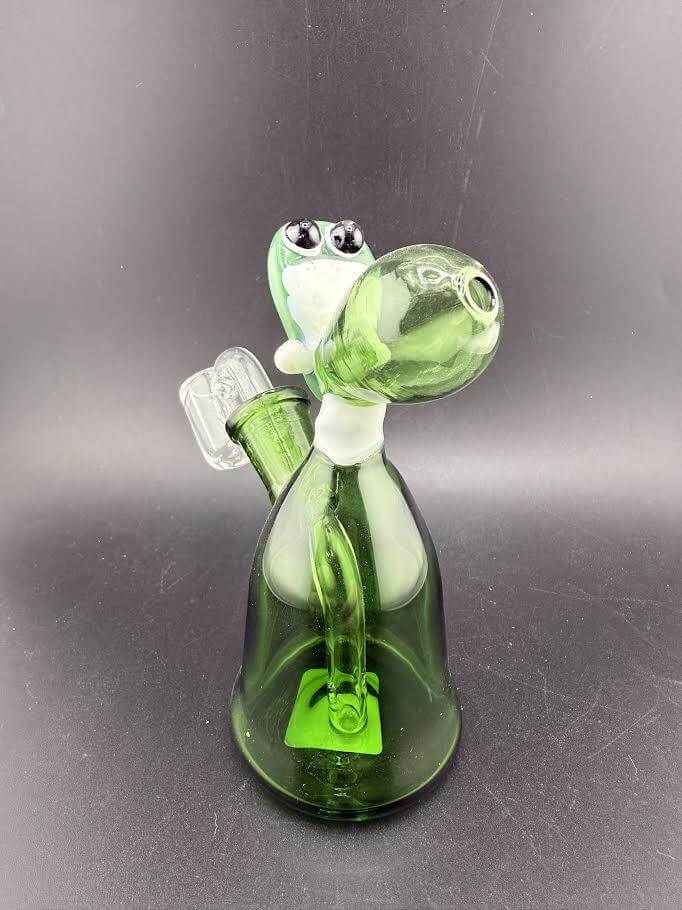Import Glass 5" Yoshi Rig 14mm 45° – Compact design with ergonomic features and durable construction.